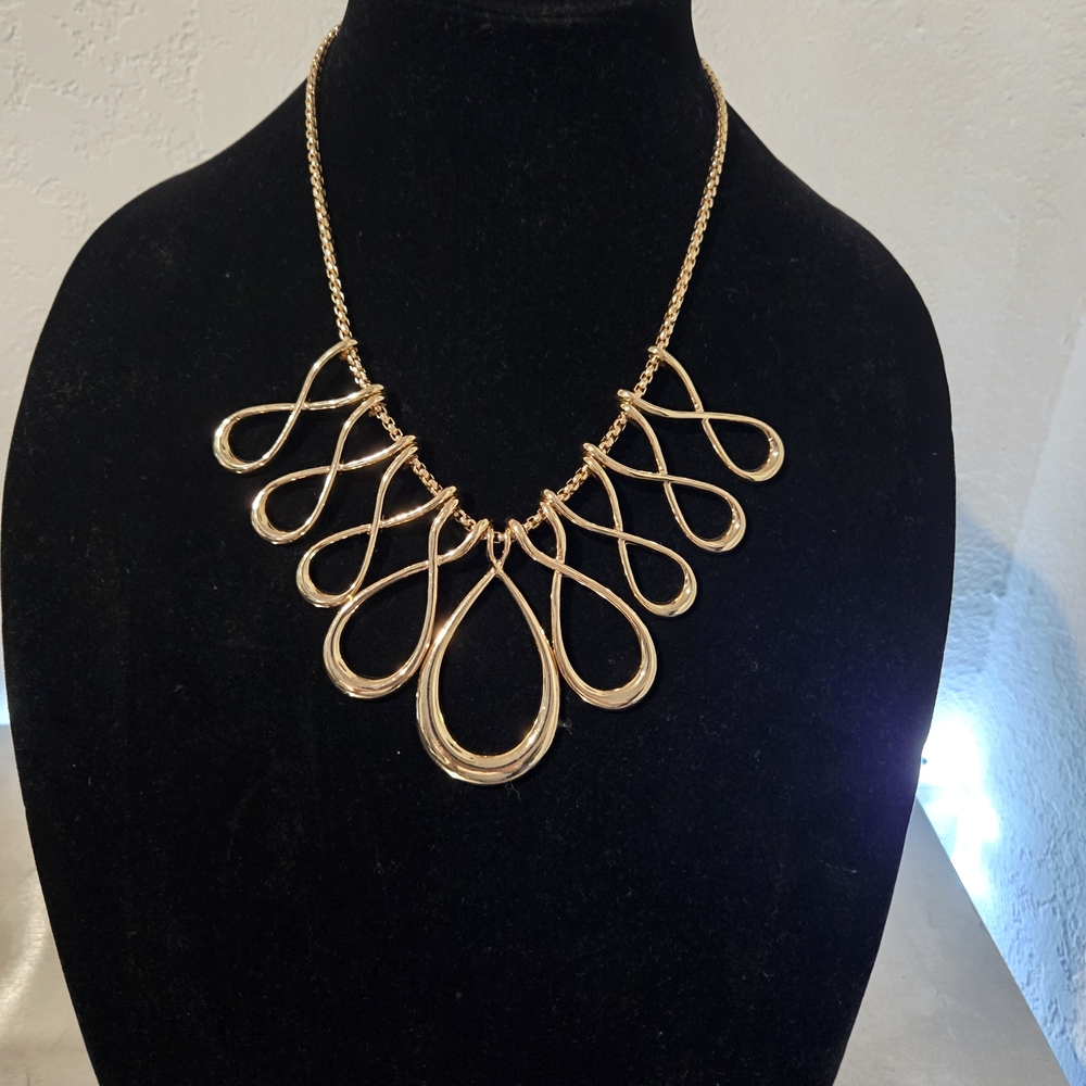 Erica Lyons Elegant Gold Teardrop Necklace